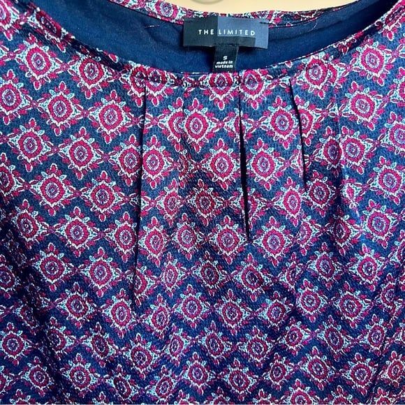 The Limited Blue and Red Patterned Tank Top Blouse Business Casual - Picture 4 of 6